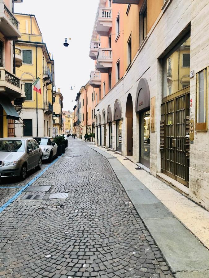 Verona Q19 المظهر الخارجي الصورة